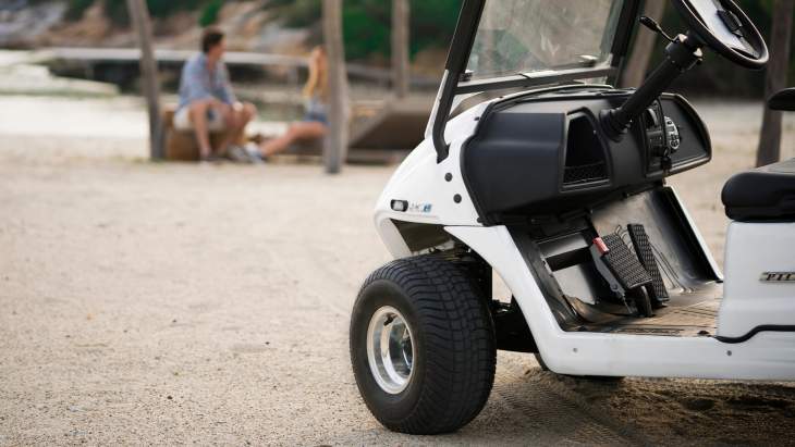 What Are The Things That One Should Pay Attention When Buying An Electric Golf Carts?