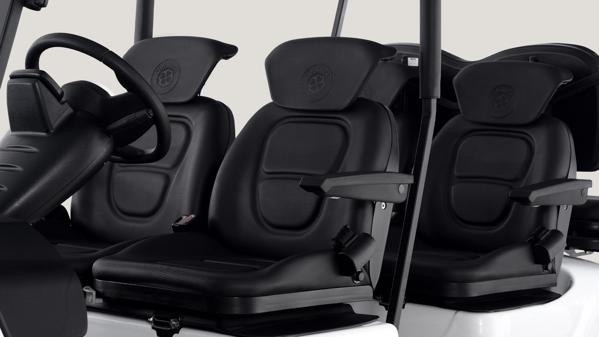 Premium Seat - Carbon Black